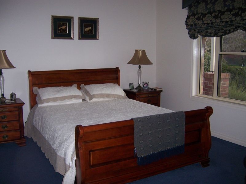 19 Olivers Road, Benalla VIC 3672