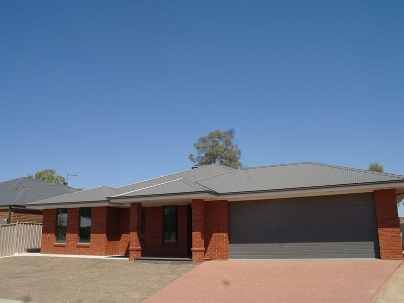 12 Trewin Street, Benalla VIC 3672