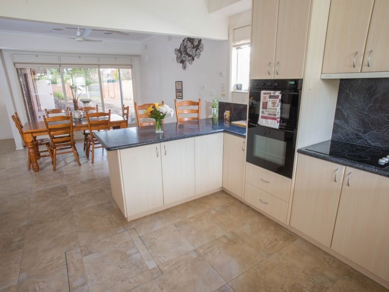 21 Maginness Street, Benalla VIC 3672