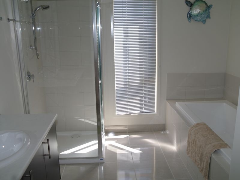 14 Trewin Street, Benalla VIC 3672