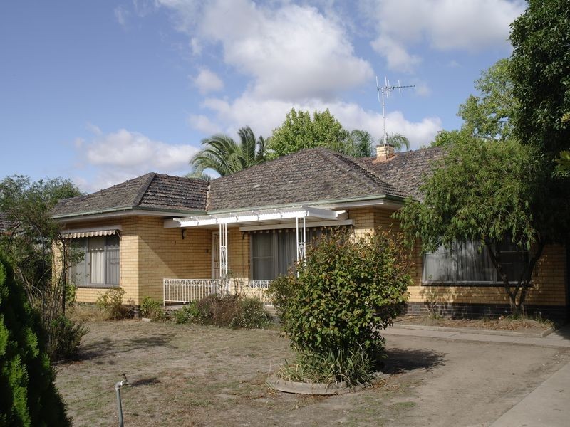 16 Nunn Street, Benalla VIC 3672