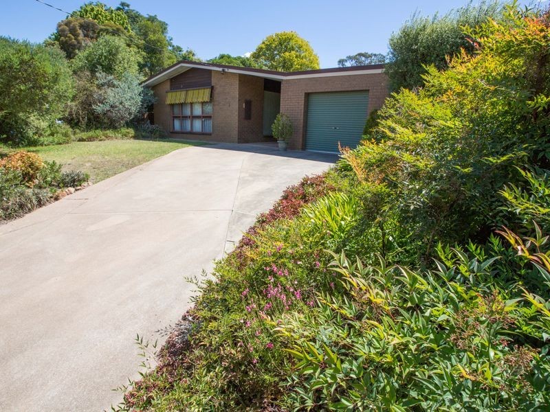 64 Monds Ave, Benalla VIC 3672