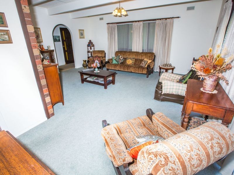 64 Monds Ave, Benalla VIC 3672