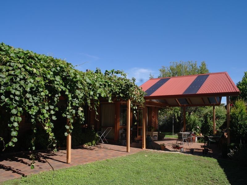 24 Latimer Street, Benalla VIC 3672