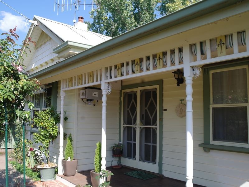 54 Charles Street, Benalla VIC 3672