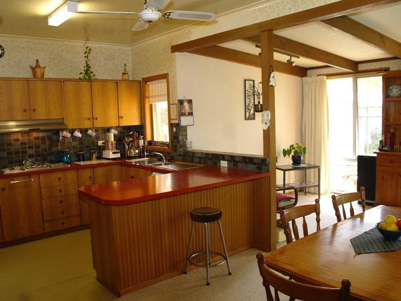 5 Munro Avenue, Benalla VIC 3672