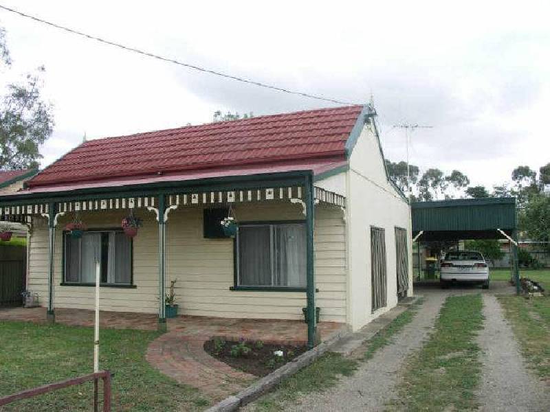 15 Commercial Road, Benalla VIC 3672