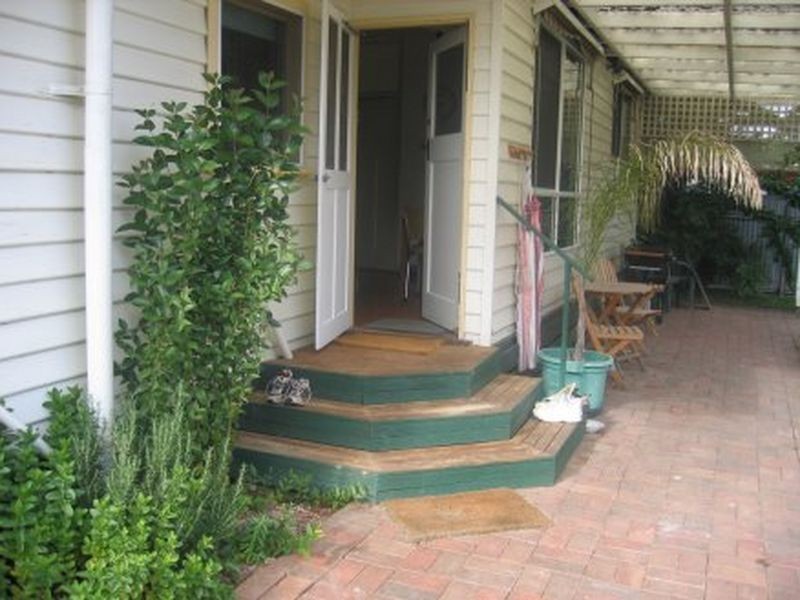 10 Deas Street, Benalla VIC 3672