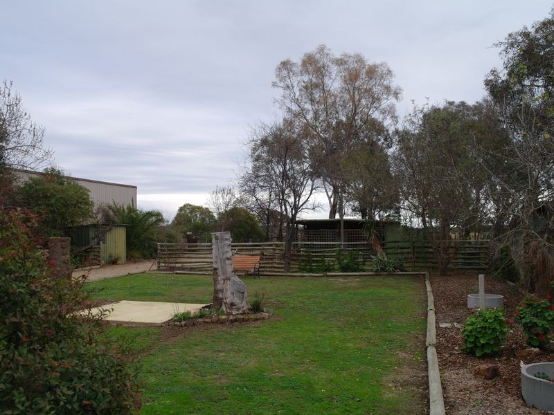 93 Halls Road, Goorambat VIC 3725
