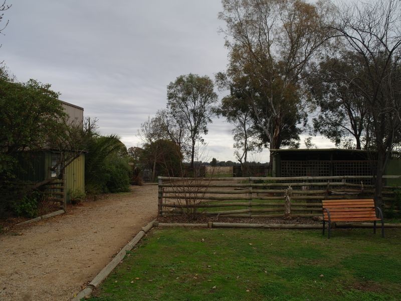 93 Halls Road, Goorambat VIC 3725