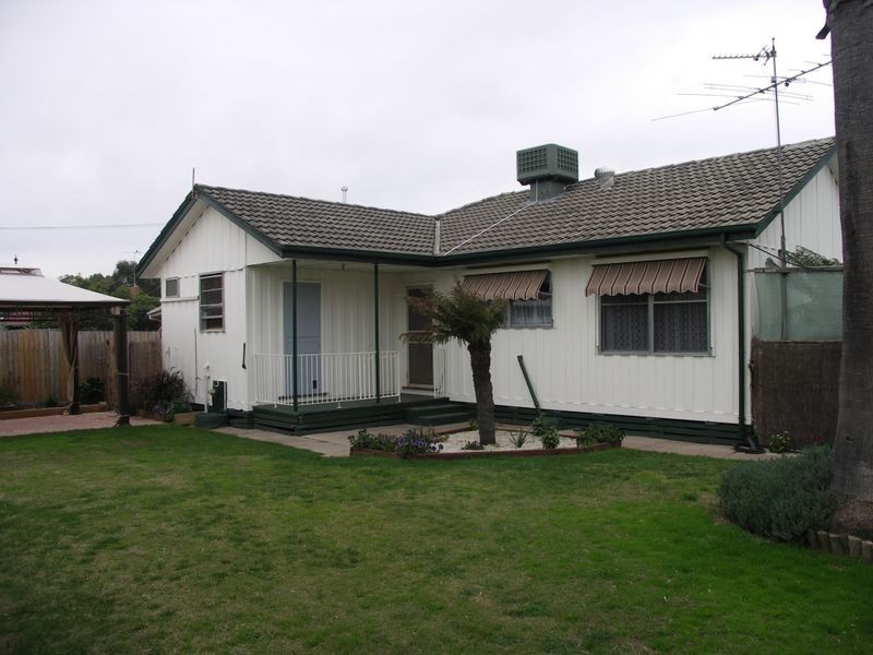 4 Ross Court, Benalla VIC 3672