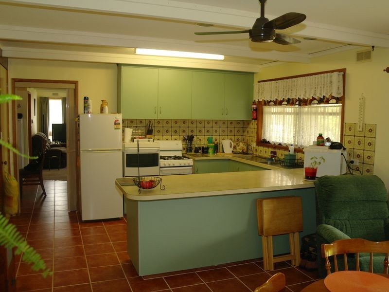 34 Shadforth Street, Benalla VIC 3672