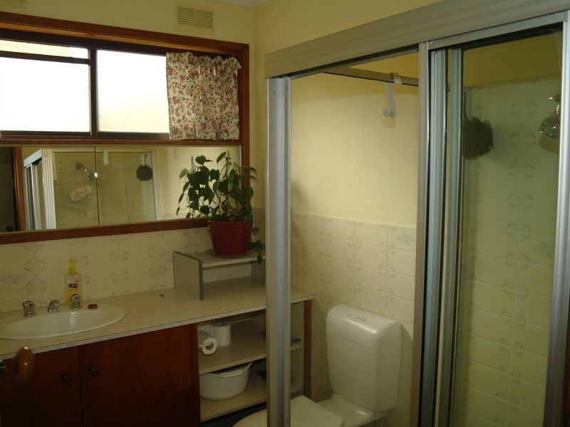 34 Shadforth Street, Benalla VIC 3672