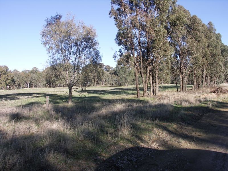 1140 St James Road, St James VIC 3727