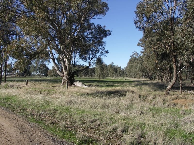 1140 St James Road, St James VIC 3727