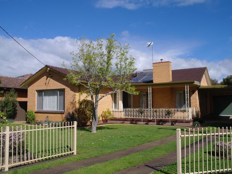 19 Monds Avenue, Benalla VIC 3672