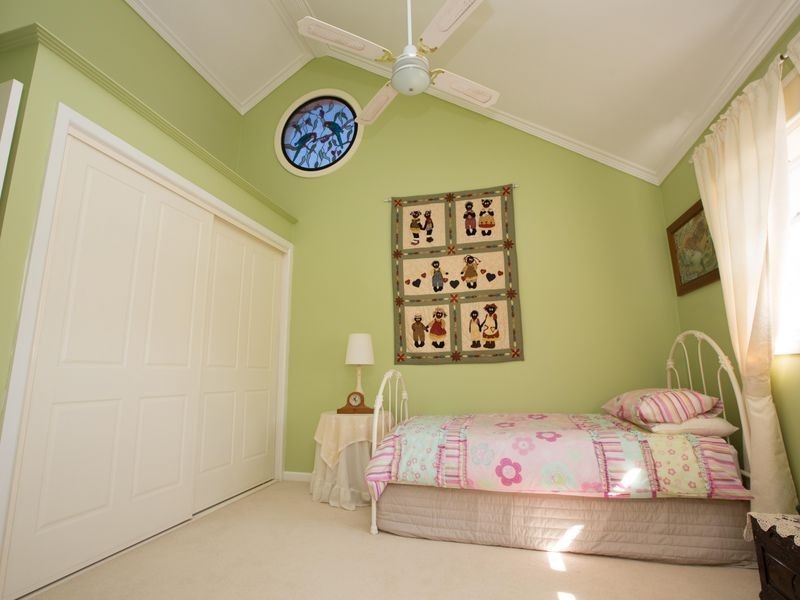 24 South Street, Benalla VIC 3672