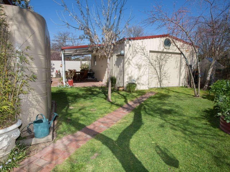 24 South Street, Benalla VIC 3672