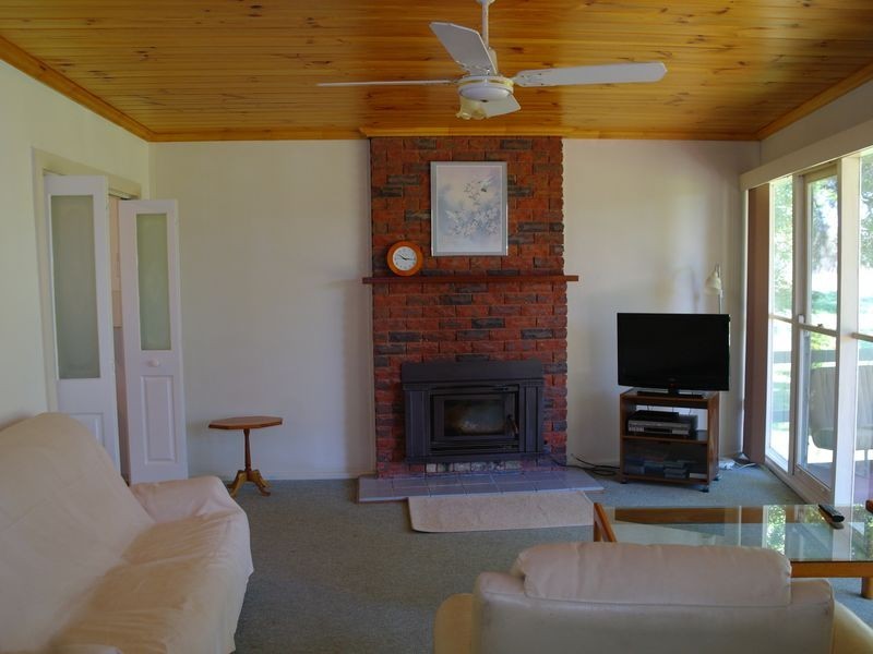 1959 Samaria Road Moorngag, Benalla VIC 3672