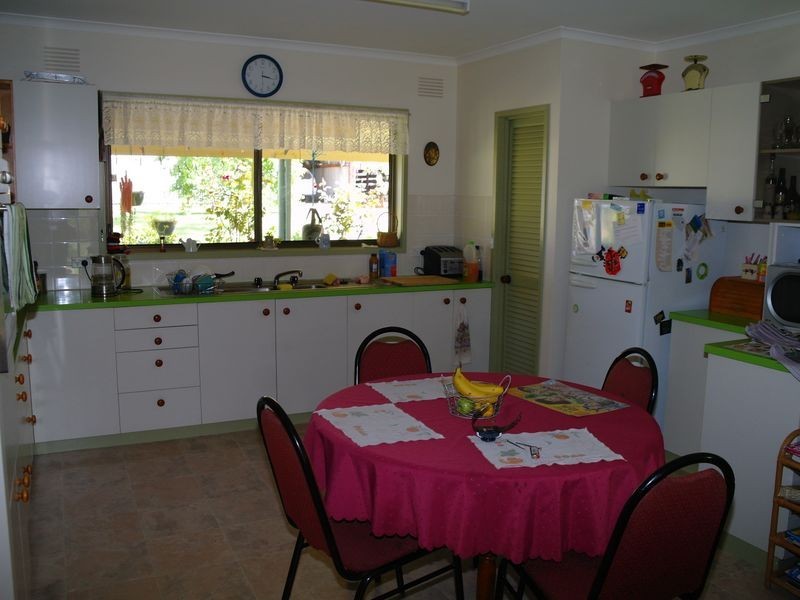 18 Farrell Road, Benalla VIC 3672