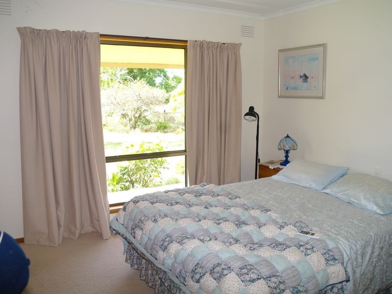 18 Farrell Road, Benalla VIC 3672