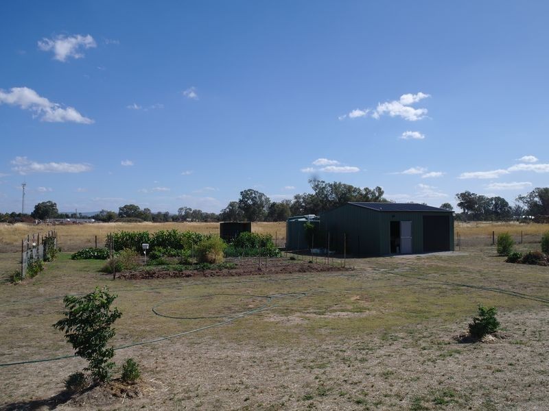 86 Racecourse Road, Benalla VIC 3672