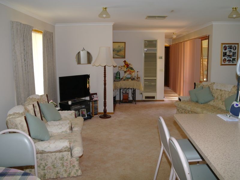 9 Exton Crescent, Benalla VIC 3672