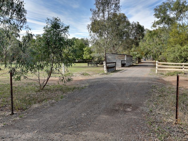 90 High Street, Baddaginnie VIC 3670