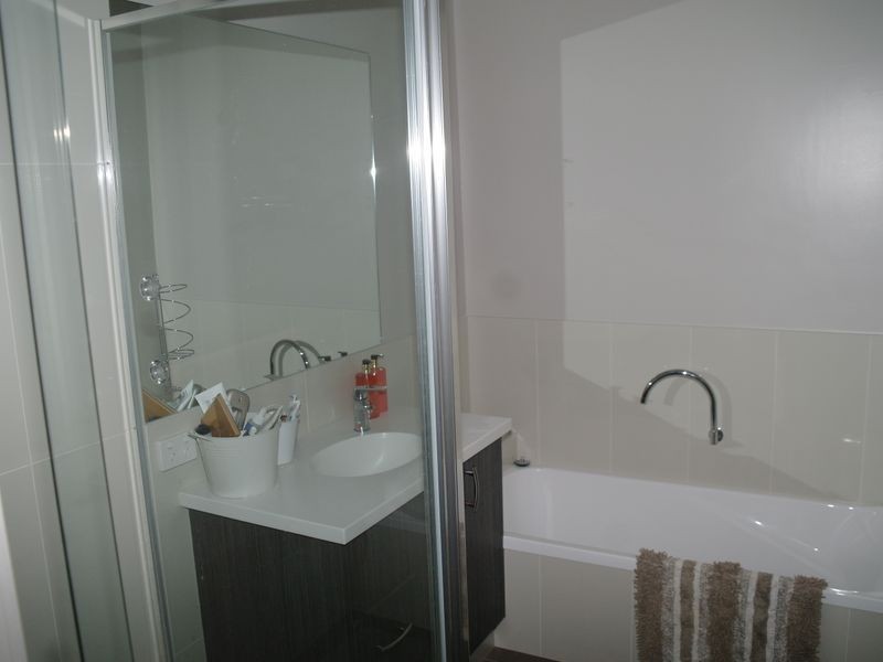 9 Tomkins Parade, Benalla VIC 3672