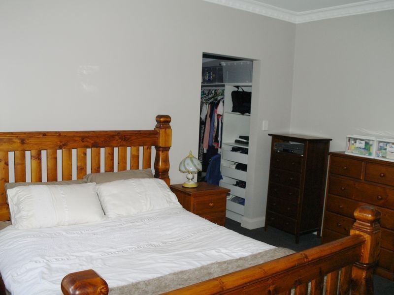 9 Tomkins Parade, Benalla VIC 3672