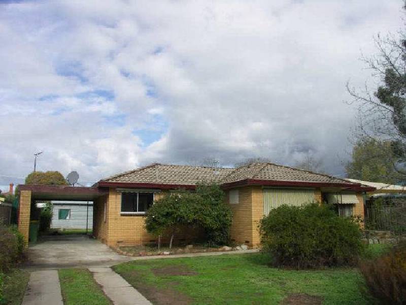 11 Ride Avenue, Benalla VIC 3672