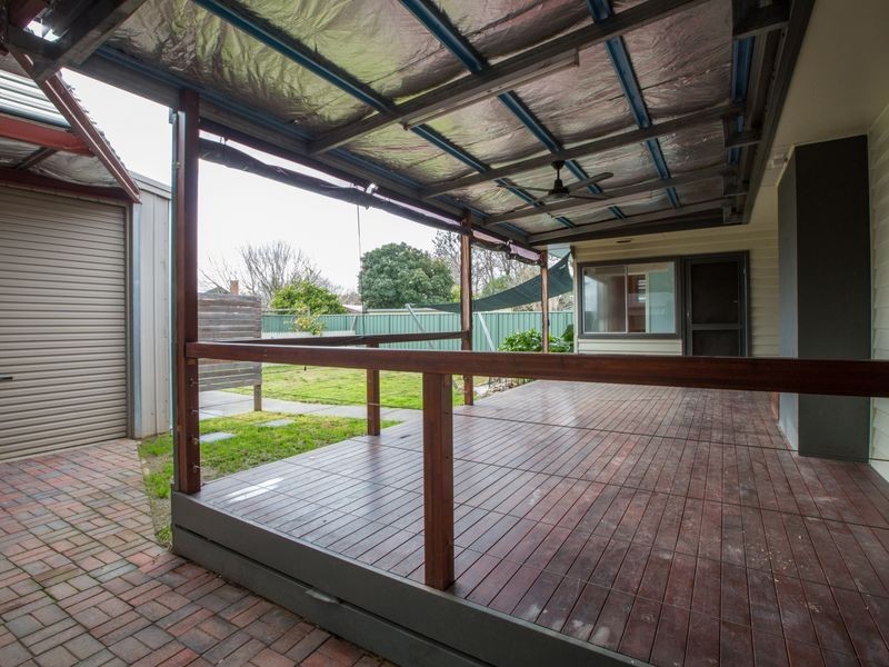 11 Perth Street, Benalla VIC 3672