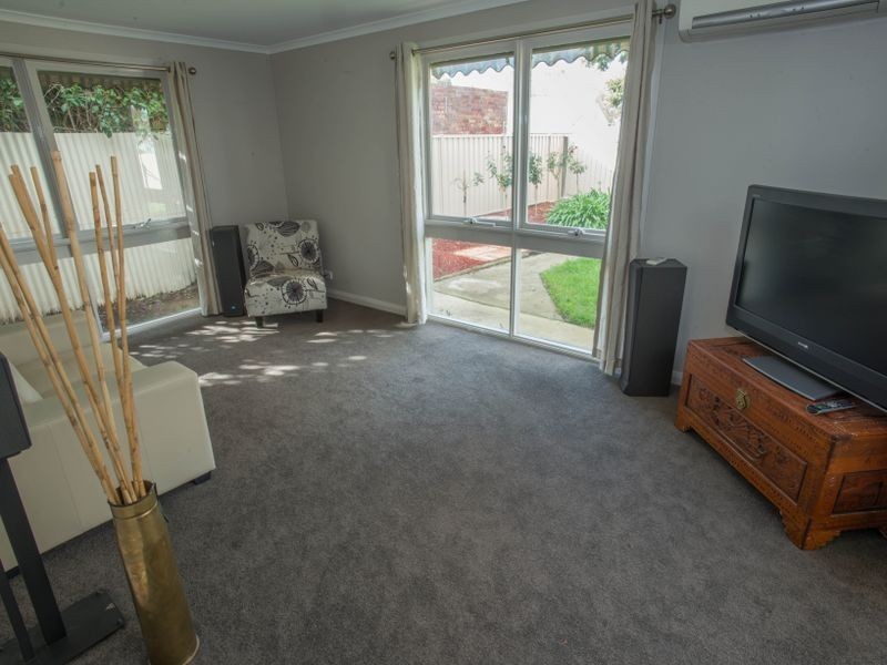 9 Tomkins Parade, Benalla VIC 3672