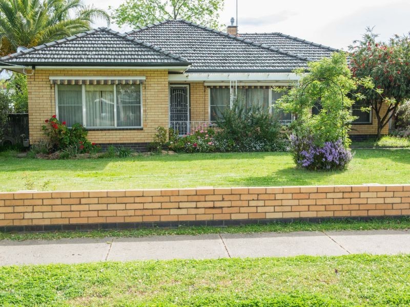 16 Nunn street, Benalla VIC 3672