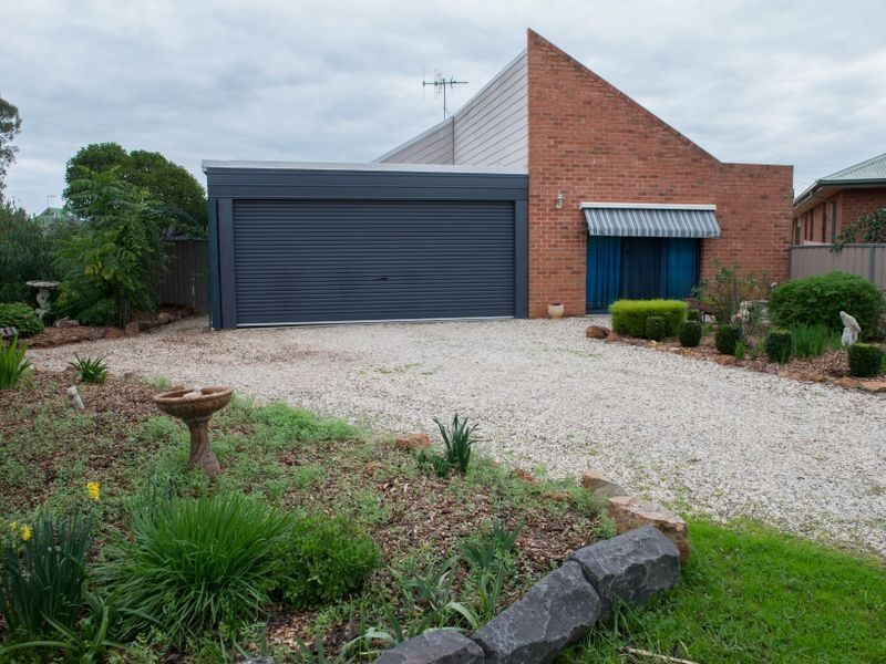 6 Park Place, Benalla VIC 3672