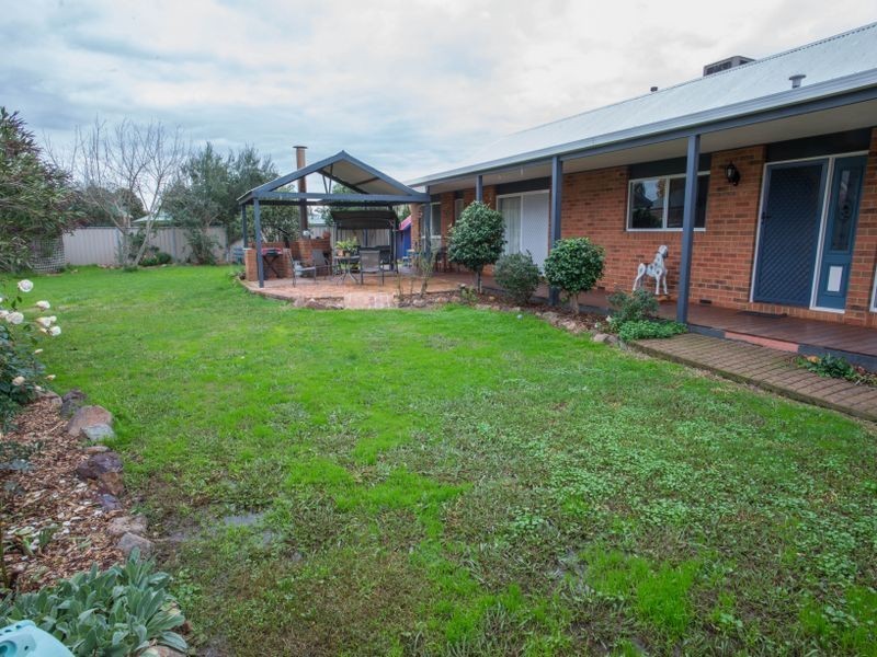 6 Park Place, Benalla VIC 3672
