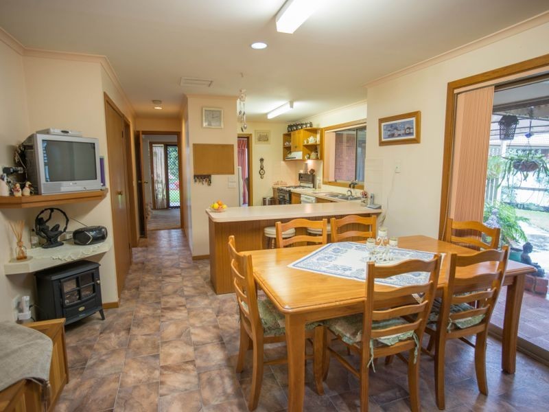 4 Diplomat Crt, Benalla VIC 3672