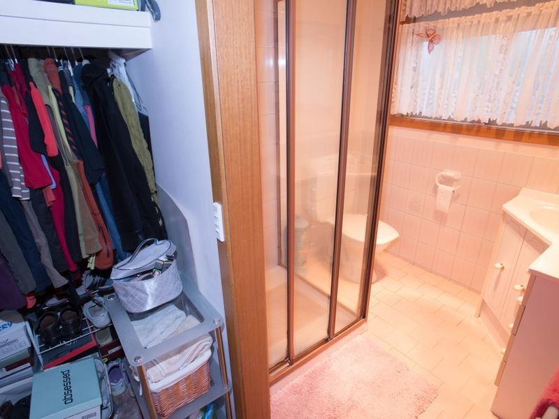 4 Diplomat Crt, Benalla VIC 3672