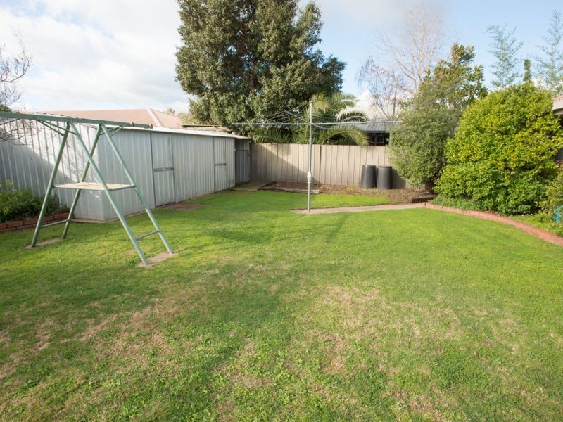 4 Diplomat Crt, Benalla VIC 3672