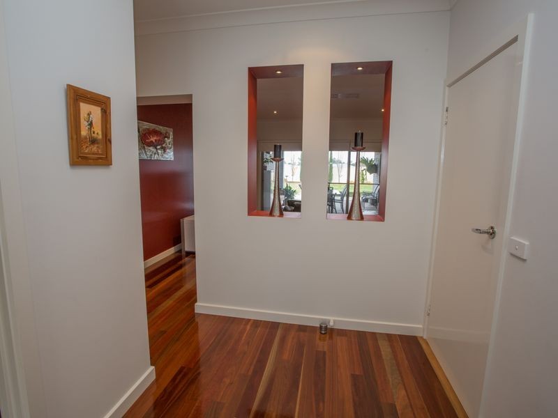 10 Amber Avenue, Benalla VIC 3672