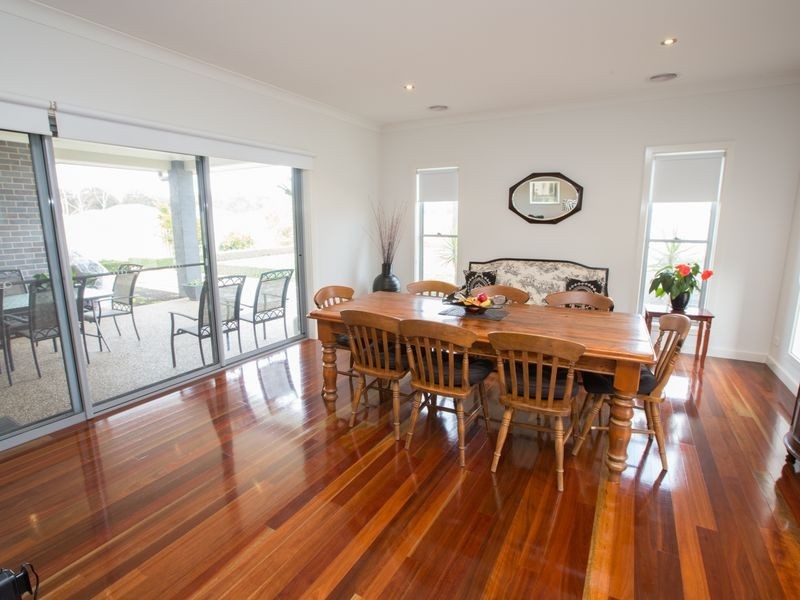 10 Amber Avenue, Benalla VIC 3672