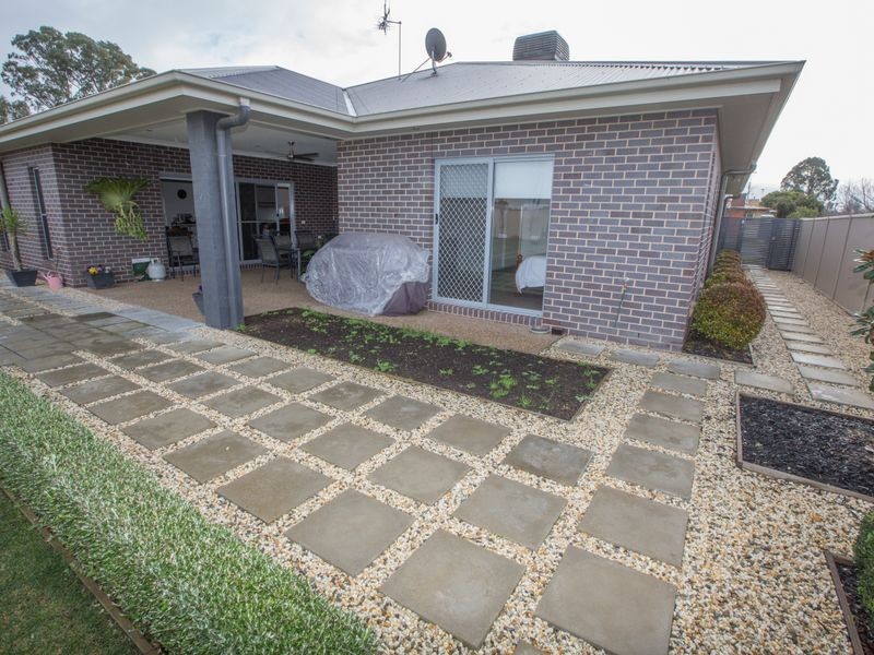 10 Amber Avenue, Benalla VIC 3672