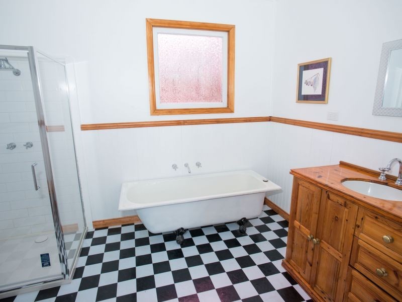 22 Barkly Street, Benalla VIC 3672