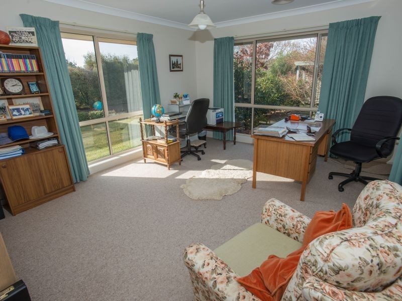 67 Oliver Road, Benalla VIC 3672