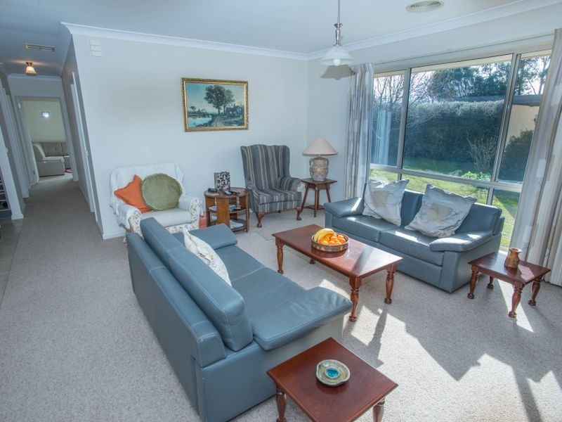 67 Oliver Road, Benalla VIC 3672