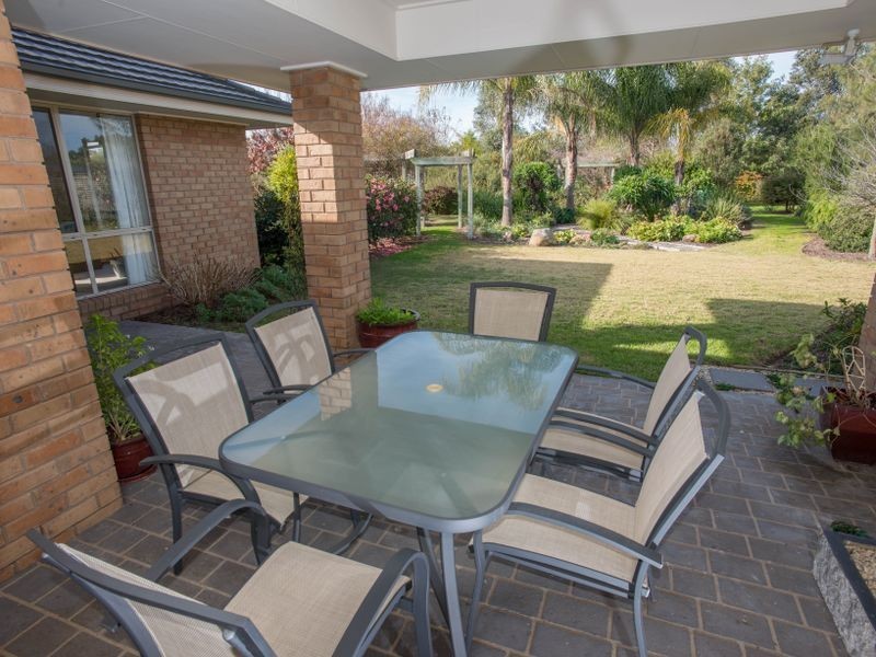 67 Oliver Road, Benalla VIC 3672