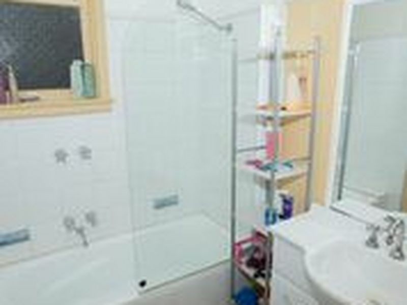 23 Meadows Avenue, Benalla VIC 3672