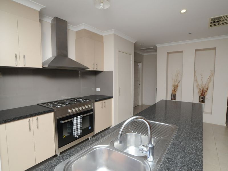 18 Stapleton Court, Benalla VIC 3672