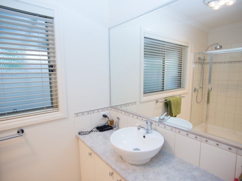 19 Olivers Road, Benalla VIC 3672