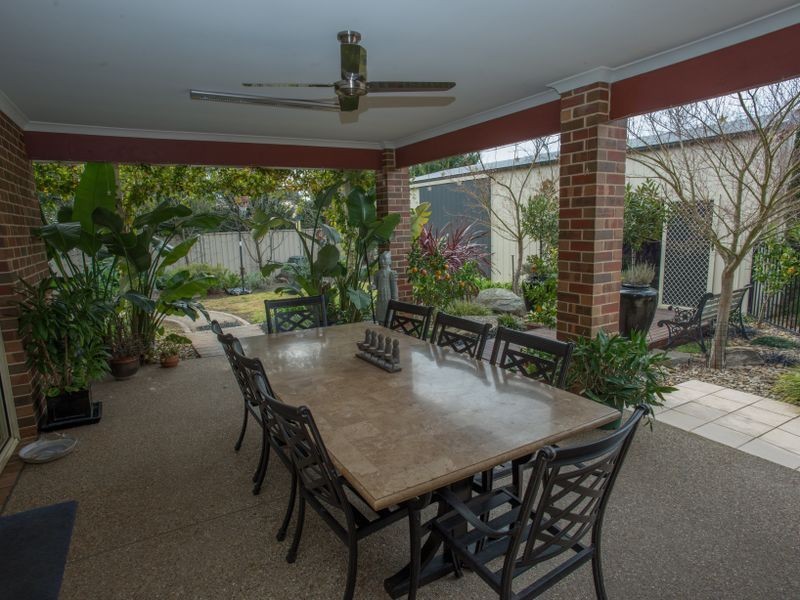 19 Olivers Road, Benalla VIC 3672